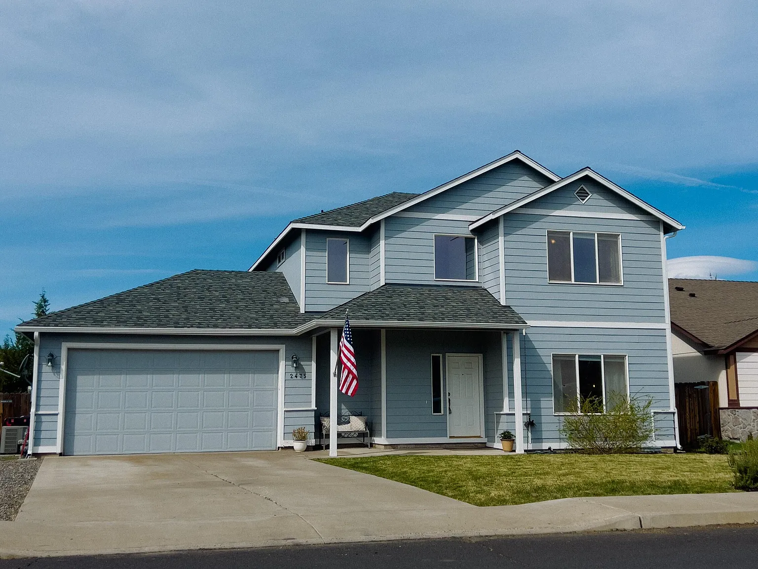 2475 NE 7th Ln Exterior